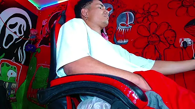 Nikkithebeastx online show from 04/21/26, 02:51