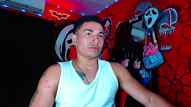 Nikkithebeastx online show from 04/21/26, 10:45