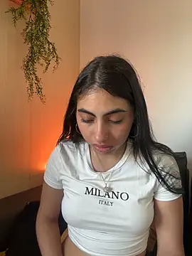 Snapshot of Lily_Rush chatting on 05/24/26, 12:10 Lily Rush online show from 05/24/26, 12:10