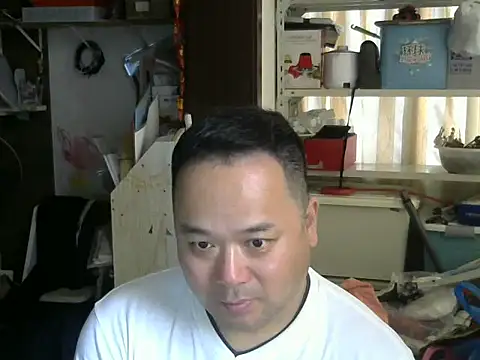 xinxinde123 online show from 04/29/26, 01:53