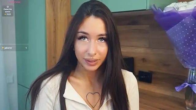 Snapshot of loseecontrol_ chatting on 04/27/26, 06:00 loseecontrol online show from 04/27/26, 06:00