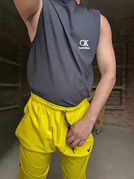 lucky 7inches online show from 07/20/26, 02:37