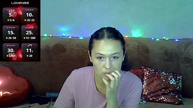 Margaret Sweet  online show from 05/22/26, 03:39