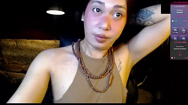 Snapshot of prettybushy chatting on 05/17/26, 04:10 prettybushy online show from 05/17/26, 04:10