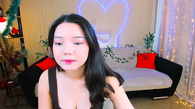 Snapshot of milana_dance chatting on 05/09/26, 04:17 milana dance online show from 05/09/26, 04:17