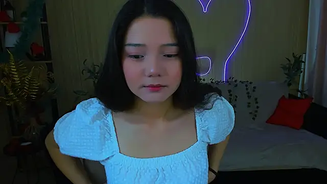 Snapshot of milana_dance chatting on 05/12/26, 05:37 milana dance online show from 05/12/26, 05:37