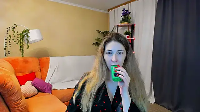 Snapshot of milana_dance chatting on 05/20/26, 06:58 milana dance online show from 05/20/26, 06:58