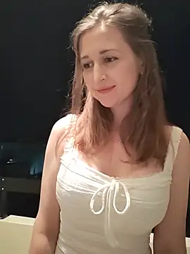 Snapshot of irresistibelle chatting on 07/26/26, 06:48 irresistibelle online show from 07/26/26, 06:48