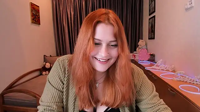 Snapshot of NoraLiin chatting on 05/09/26, 07:41 NoraLiin online show from 05/09/26, 07:41
