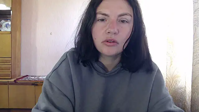 Snapshot of AlinaxJames chatting on 04/27/26, 07:39 AlinaxJames online show from 04/27/26, 07:39