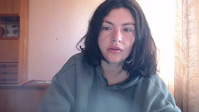 Snapshot of AlinaxJames chatting on 05/12/26, 08:11 AlinaxJames online show from 05/12/26, 08:11