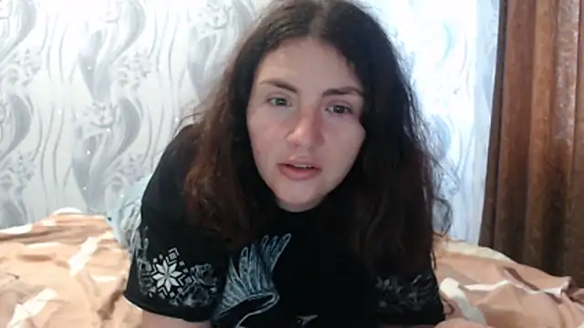 Snapshot of AlinaxJames chatting on 07/21/26, 12:07 AlinaxJames online show from 07/21/26, 12:07