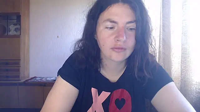 Snapshot of AlinaxJames chatting on 07/25/26, 07:28 AlinaxJames online show from 07/25/26, 07:28
