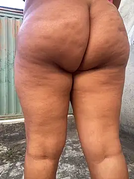 Dezreaisachamaa10 online show from 04/18/26, 07:29