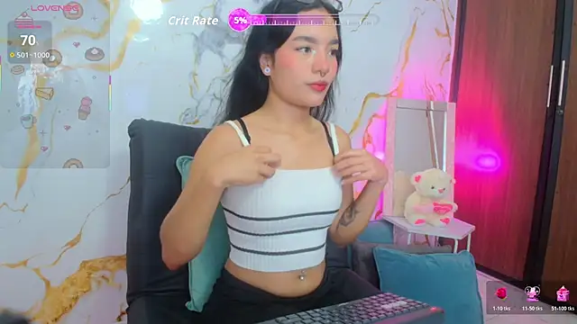Snapshot of DeborahStorm chatting on 04/27/26, 12:36 DeborahStorm online show from 04/27/26, 12:36