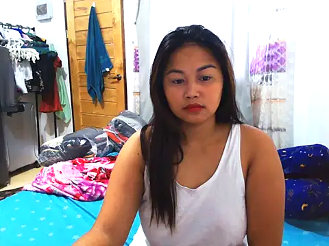 Snapshot of Ur_Ganda chatting on 04/25/26, 01:41 Ur Ganda online show from 04/25/26, 01:41