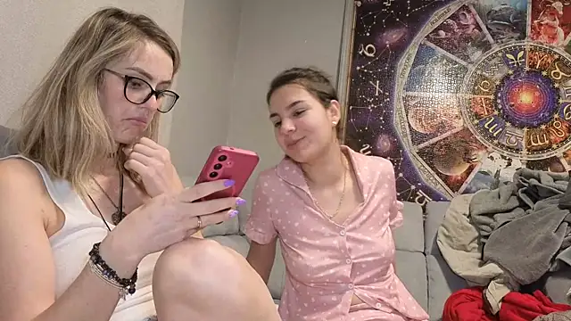 yara4u online show from 04/21/26, 09:39