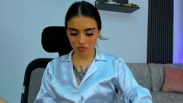 Snapshot of isabella_hv chatting on 07/14/26, 02:05 isabella hv online show from 07/14/26, 02:05