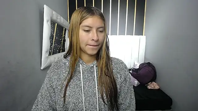 Snapshot of nancy_blonde chatting on 06/14/26, 01:02 nancy blonde online show from 06/14/26, 01:02