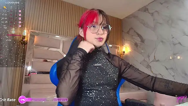 Moon Red r online show from 04/26/26, 12:36