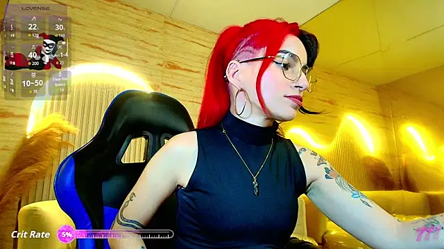 Moon Red r online show from 05/23/26, 12:09