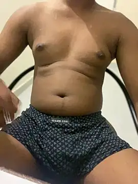 loveradar online show from 06/18/26, 06:45