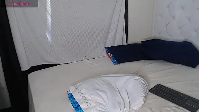 Violet myers04 online show from 04/27/26, 06:17