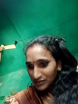 Snapshot of Sakshi_lodha chatting on 05/08/26, 05:57 Sakshi lodha online show from 05/08/26, 05:57