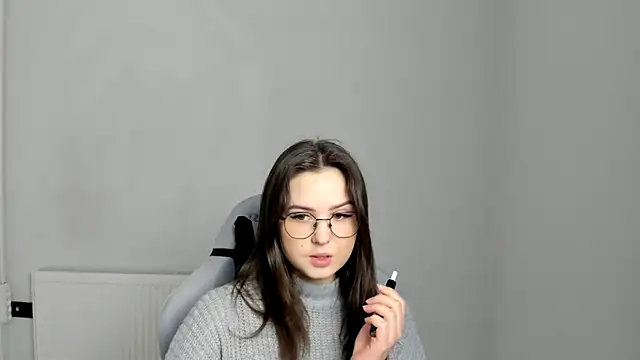 Regina cute  online show from 04/27/26, 11:19