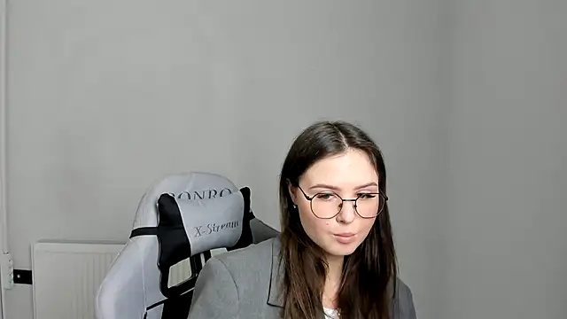 Regina cute  online show from 05/04/26, 11:39
