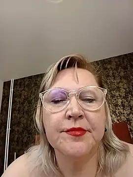 Snapshot of I_amVeronicle chatting on 05/27/26, 01:57 I amVeronicle online show from 05/27/26, 01:57