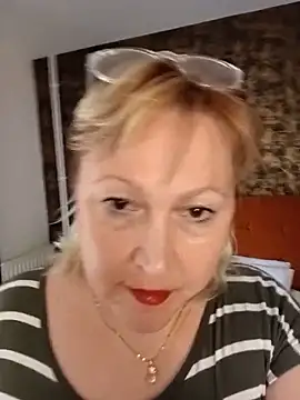 Snapshot of I_amVeronicle chatting on 06/07/26, 12:53 I amVeronicle online show from 06/07/26, 12:53
