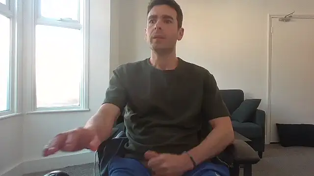 frenchbdmaninlondon online show from 04/23/26, 10:58