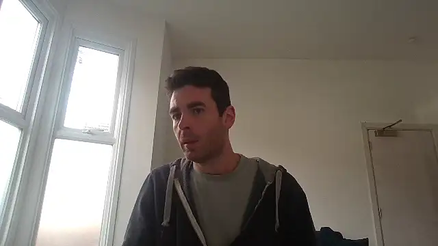 Snapshot of frenchbdmaninlondon chatting on 06/14/26, 12:29 frenchbdmaninlondon online show from 06/14/26, 12:29