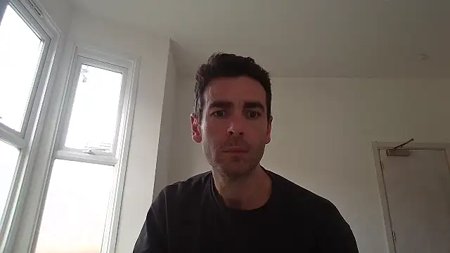 Snapshot of frenchbdmaninlondon chatting on 06/17/26, 01:12 frenchbdmaninlondon online show from 06/17/26, 01:12