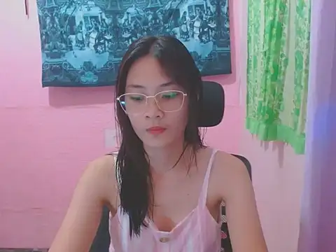 Snapshot of Sweetsexylady19 chatting on 05/29/26, 04:10 Sweetsexylady19 online show from 05/29/26, 04:10