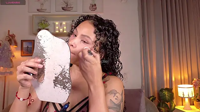 Snapshot of Marivimichel_s chatting on 04/23/26, 10:03 Marivimichel s online show from 04/23/26, 10:03