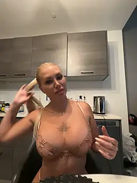 Karen Luxe online show from 05/30/26, 11:24