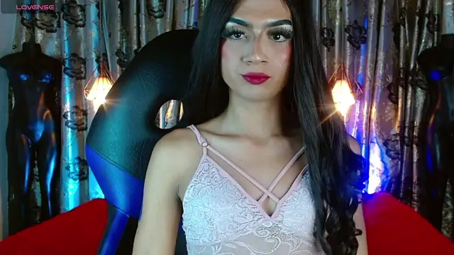 Hecate doll online show from 04/22/26, 02:40