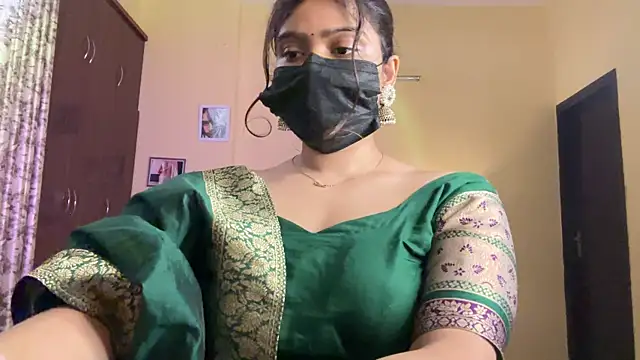 Snapshot of cherry_jerry chatting on 07/21/26, 09:33 cherry jerry online show from 07/21/26, 09:33