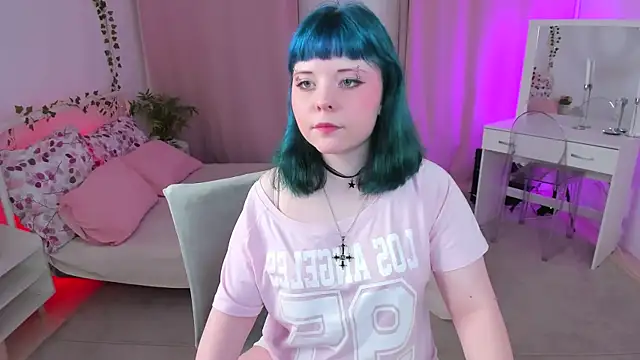AliceMoongirl online show from 05/04/26, 04:14