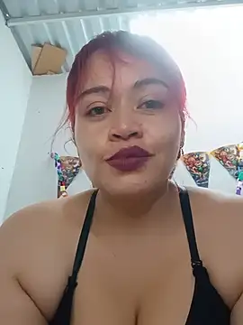 Snapshot of Amaranta-Luque chatting on 06/15/26, 08:00 Amaranta-Luque online show from 06/15/26, 08:00