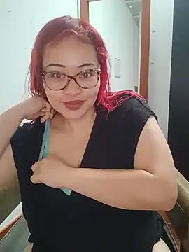 Snapshot of Amaranta-Luque chatting on 07/24/26, 03:54 Amaranta-Luque online show from 07/24/26, 03:54