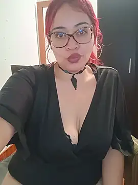 Snapshot of Amaranta-Luque chatting on 08/05/26, 08:00 Amaranta-Luque online show from 08/05/26, 08:00
