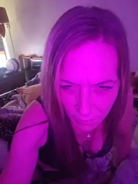 LillyXLust online show from 05/13/26, 09:44