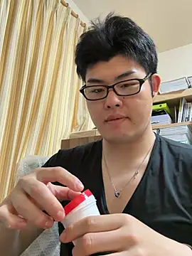 Snapshot of shun_201 chatting on 05/02/26, 09:09 shun 201 online show from 05/02/26, 09:09
