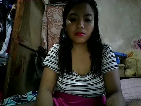 juicyredt online show from 04/27/26, 09:40