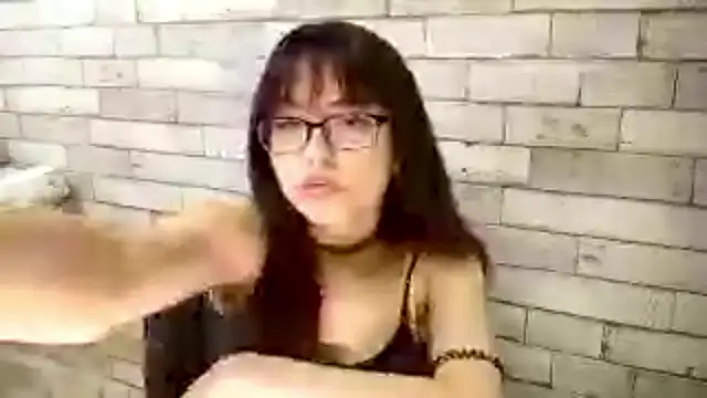 Snapshot of DelicaBrome chatting on 05/19/26, 10:10 DelicaBrome online show from 05/19/26, 10:10