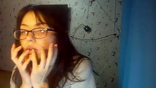 Snapshot of DelicaBrome chatting on 05/27/26, 11:07 DelicaBrome online show from 05/27/26, 11:07