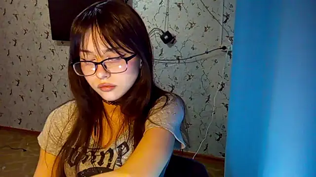 Snapshot of DelicaBrome chatting on 05/29/26, 11:08 DelicaBrome online show from 05/29/26, 11:08